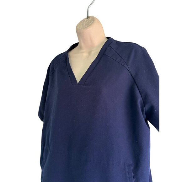Figs Woman's Sz Large Navy Blue Short Sleeve V Neck Kangaroo Pocket Scrub Top - Picture 3 of 10